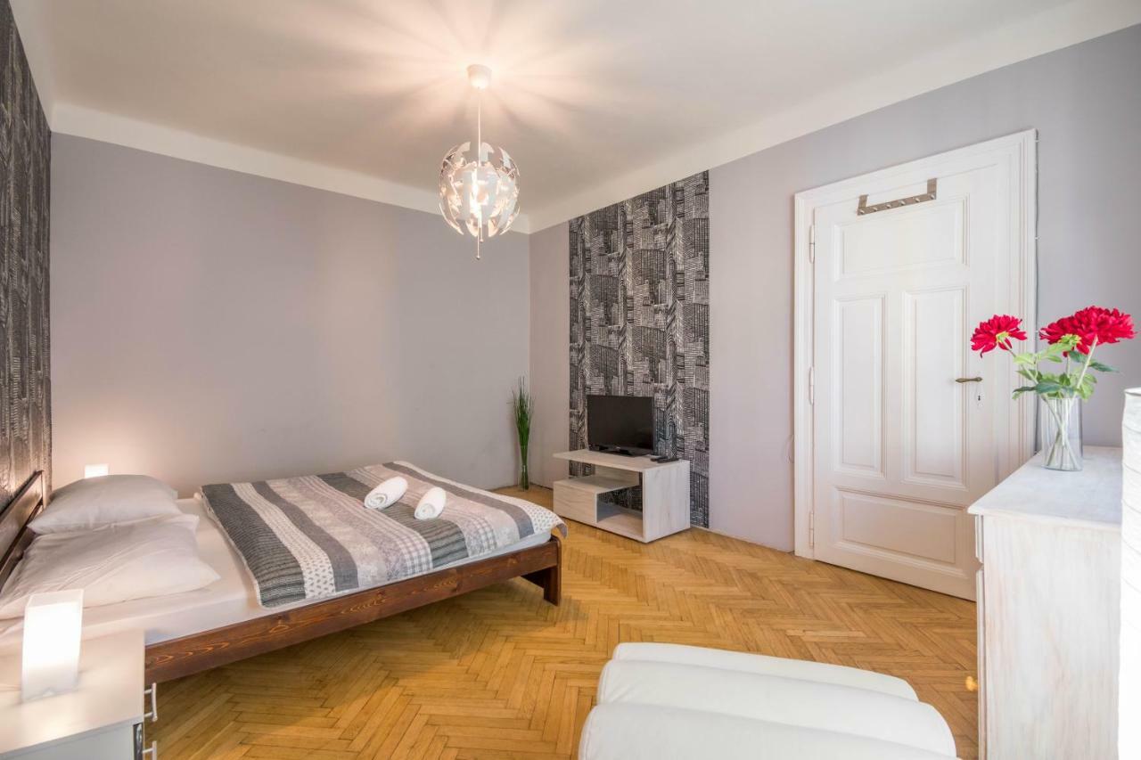 פראג Chest Design Apartments מראה חיצוני תמונה